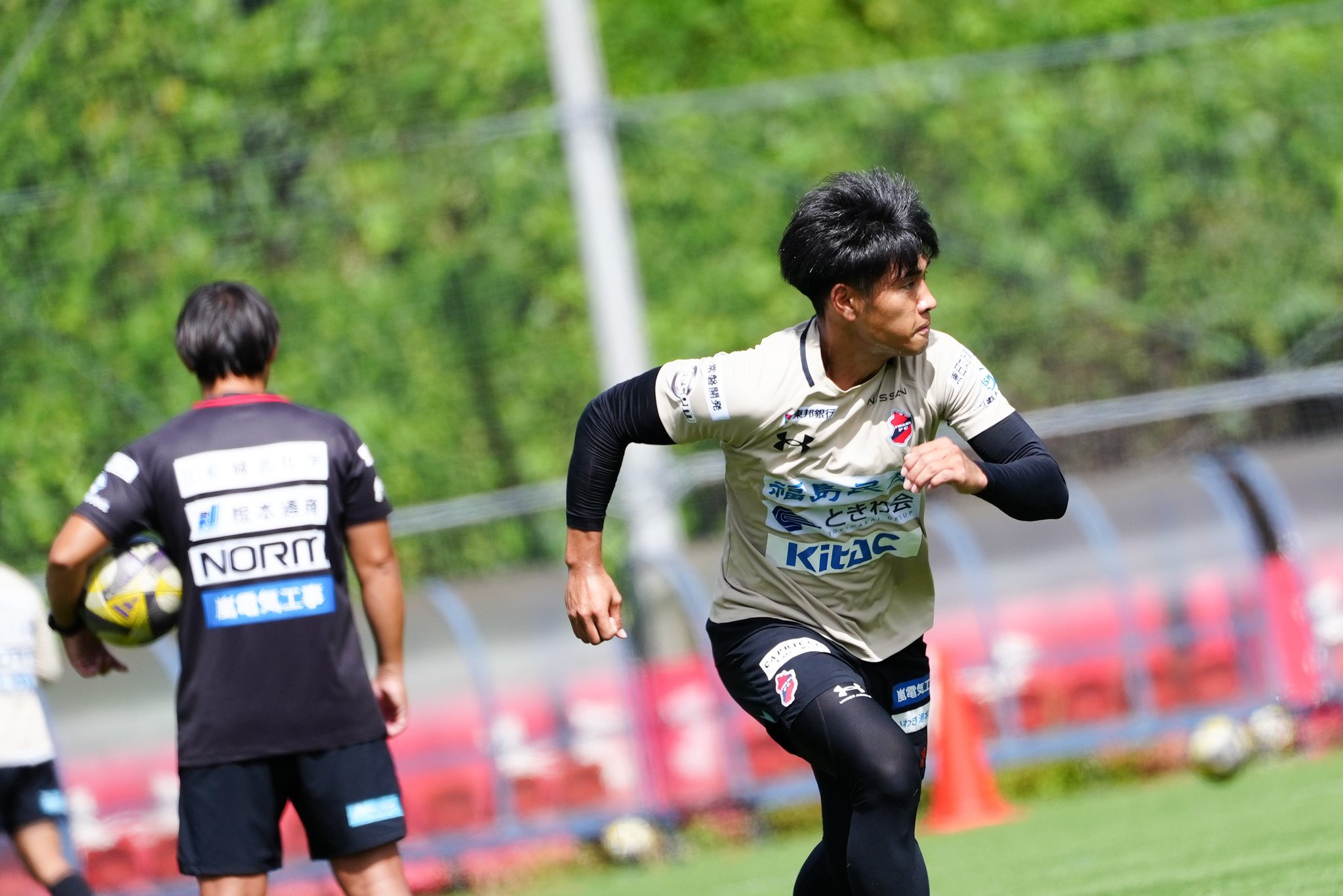 【J2 いわきFC】ダウンパーカー J2リーグ3季目に！いわきFC、2025ユニフォームは「グローイング