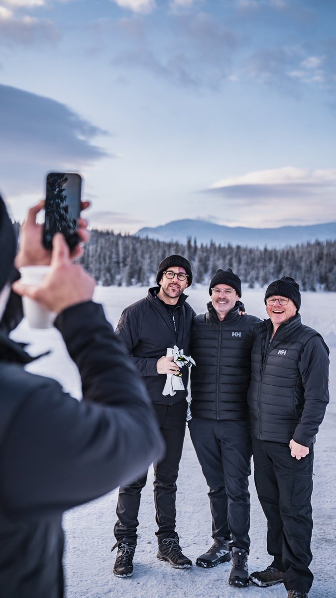 There aren't many dates left to book for our 2025 season in northern Sweden. So, if you've been waiting for your sign to pick up the phone... this is it!
#belowzeroicedriving #tuthill #madefortheice