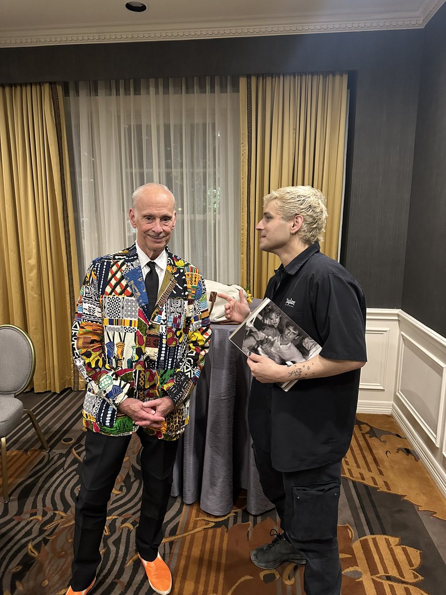 TheRobFlo's tweet image. John Waters x Rob Flo (9/19/2025)

youtu.be/_LtjyL_QA8c?si…