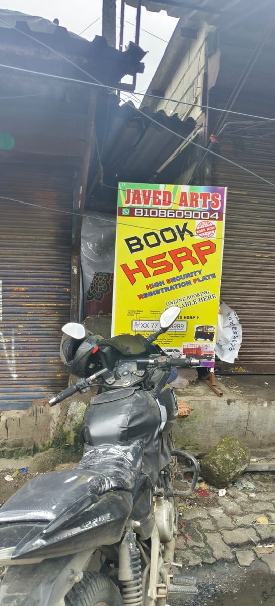 thetrapnews's tweet photo. Illegal Encroachment Alert in Vikhroli West! Unauthorized encroachment spotted at Road No. 17, Hiranandani Link Road, opp. Shiv Sena Harun Khan Office, Parksites, Vikhroli West!
@mybmcWardS @mybmc, take swift action to clear this NOW as per MCGM regulations! https://t.co/WwzIE4dXNh