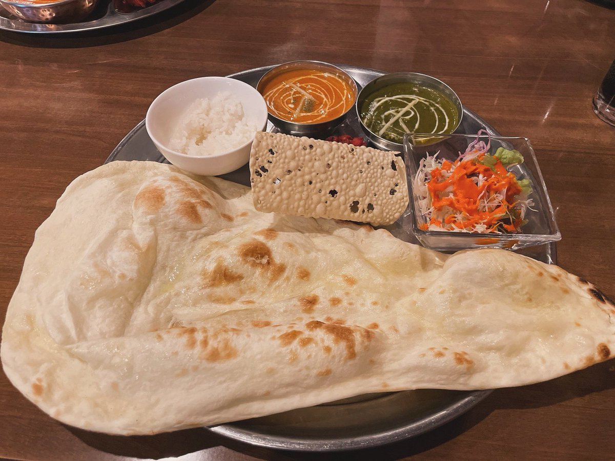 発寒中央のマゼリでエビカレーとほうれん草カレーのヒマラヤセット辛口🍛🫓ボリューム満点で美味しい😋 #taqmin #マゼリ