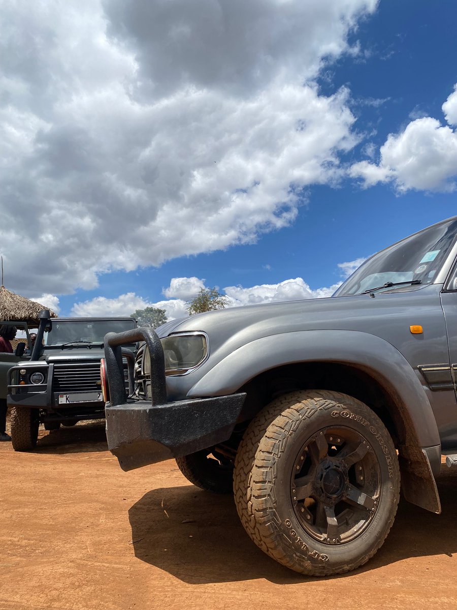 <a href="/D___Kaiser/">2wavy</a> maybe a clean land rover + landcruiser