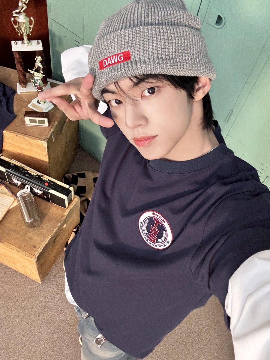 WEGO✖️TWS グラフィックZIPパーカー TWS グラフィックZIPパーカー