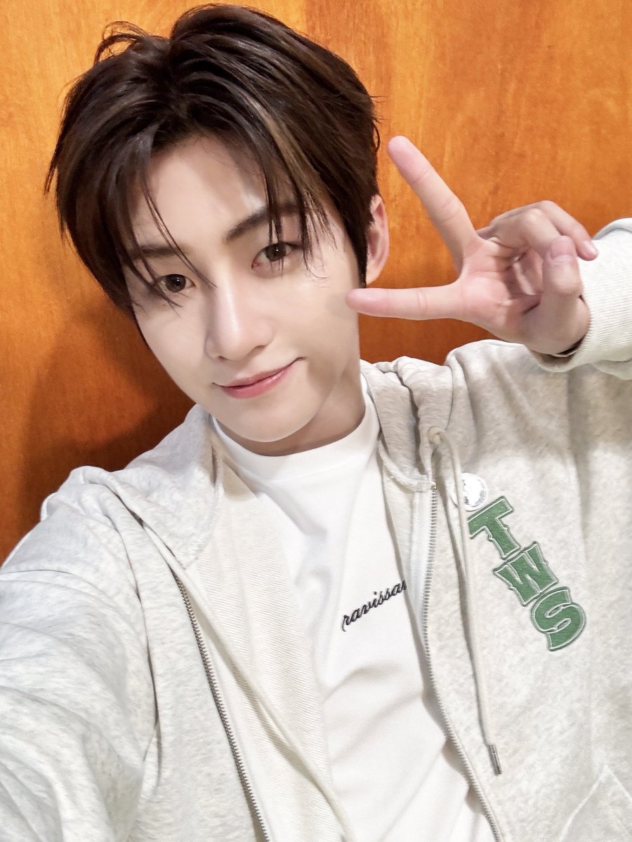 WEGO×TWS パーカー＆キーチェーン WEGO✖️TWS グラフィックZIP