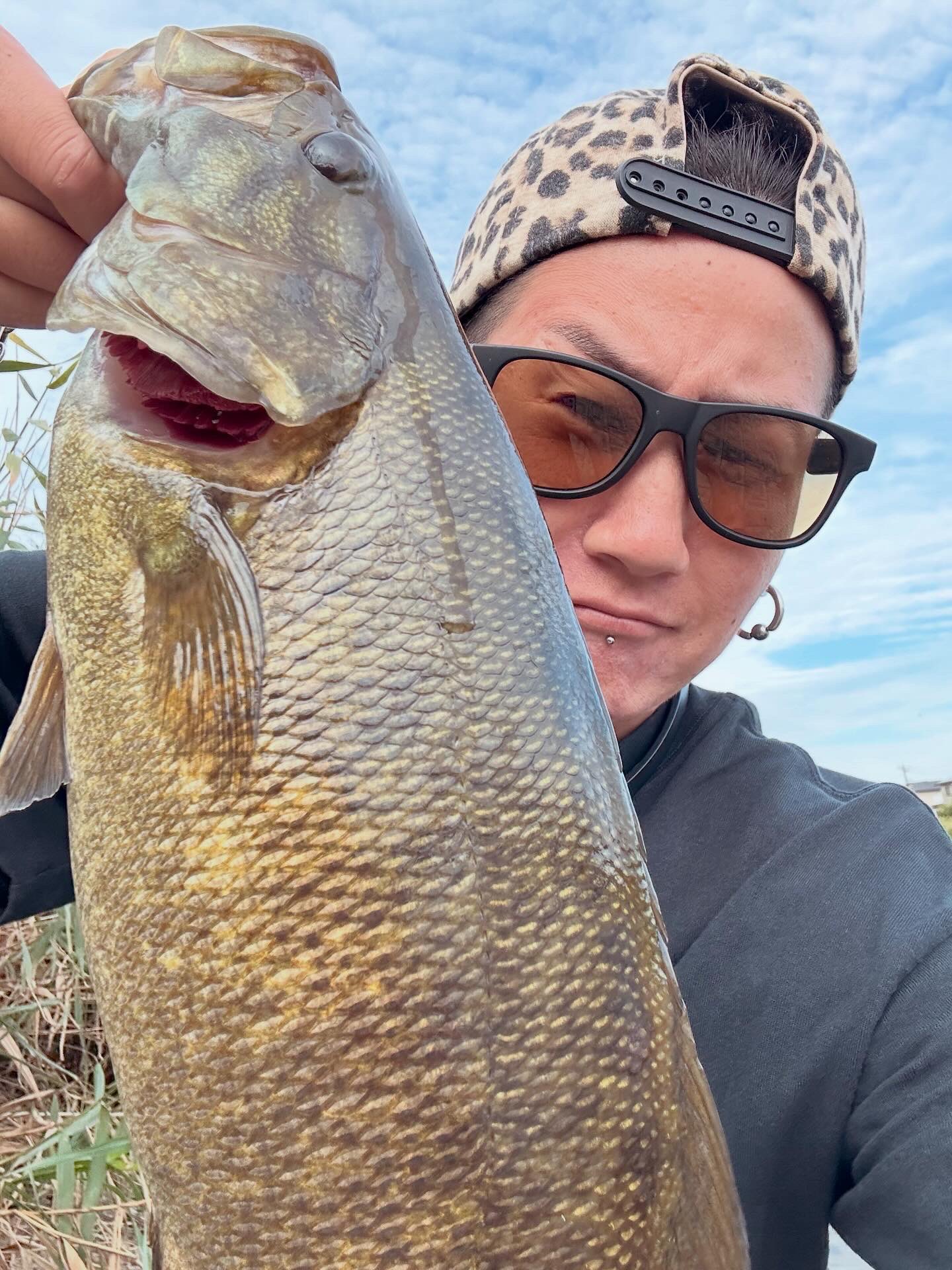 Topwater bass fishing ブラックバスをより深く楽しみたい大… Completely Legal] I Kept A Black Bass For 15 Minutes In