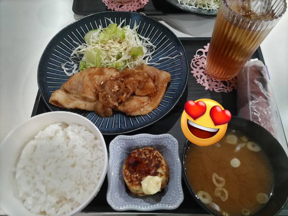 こんばんは😊
#ゲームカフェEVOL です🐥
本日の日替わりEVOLディナーは
こちらです🥰🎉🥰🎉