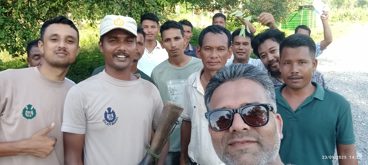 Working on a rural livelihood program centred around nature walks as a source of revenue in Bodo dominated villages in Assam..
The repository of local herbs was a great takeaway for me. Tribal youth showed very encouraging signs 

#FieldWork #tribes #Assam