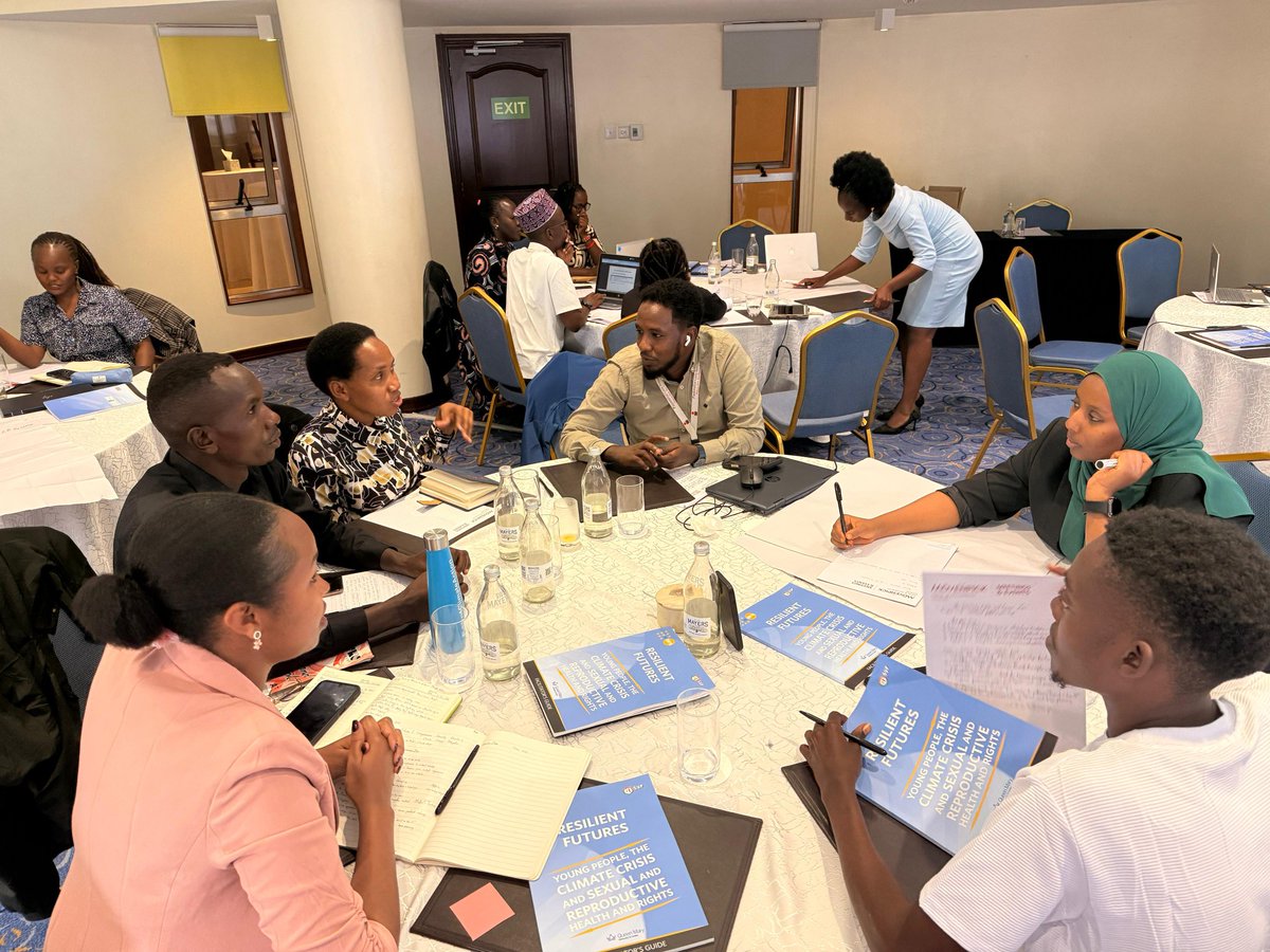 Icpd25YouthKE's tweet image. The #ResilientFutures Training of ToTs began yesterday, bringing together young people from across Kenya.

Day 1 introduced the training objectives, strengthened facilitation skills, and provided a foundation in #CSE while linking it to #Climatechange.