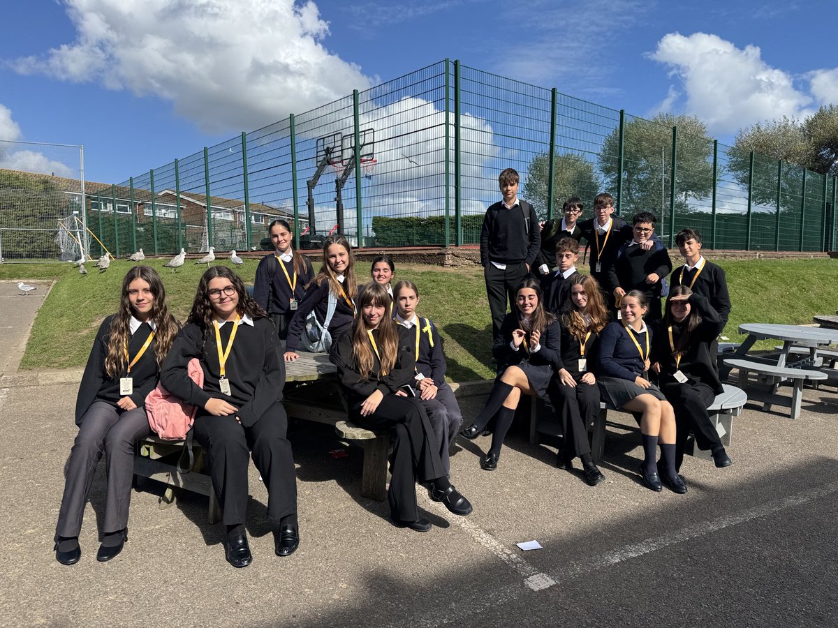 escolapiasSE's tweet image. Seguimos nuestros días de curso en #Eastbourne. Aprendiendo, conociendo nuevos lugares y haciendo buenos amigos.
#schoolintegration #inmersiones #inglés #escolapias #despega