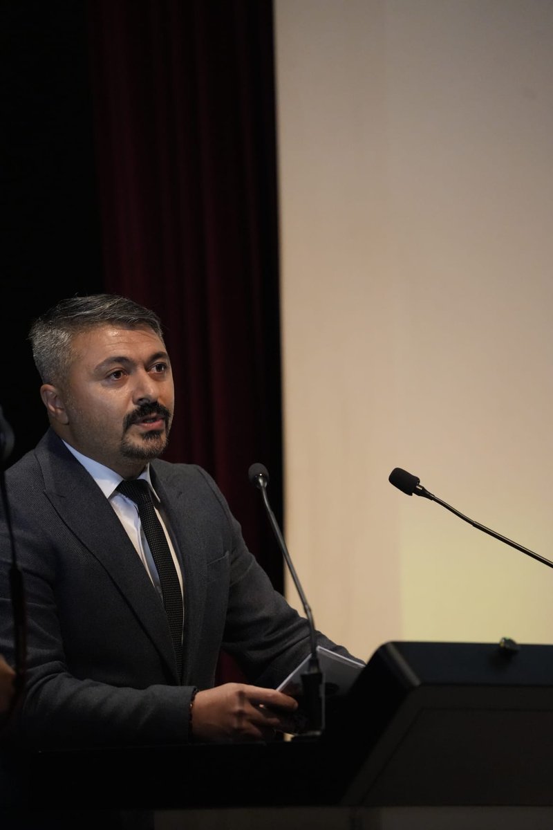 Mehmet Duman (@mhmtdmn) on Twitter photo Aras çocukluğun, gençliğin,
Çağın tanığı Aras
Aras aşkın nakışı,
Aras muhabbetin doğuşu
Berhudar ol Aras... #yazarduman Aras çocukluğun, gençliğin,
Çağın tanığı Aras
Aras aşkın nakışı,
Aras muhabbetin doğuşu
Berhudar ol Aras... #yazarduman