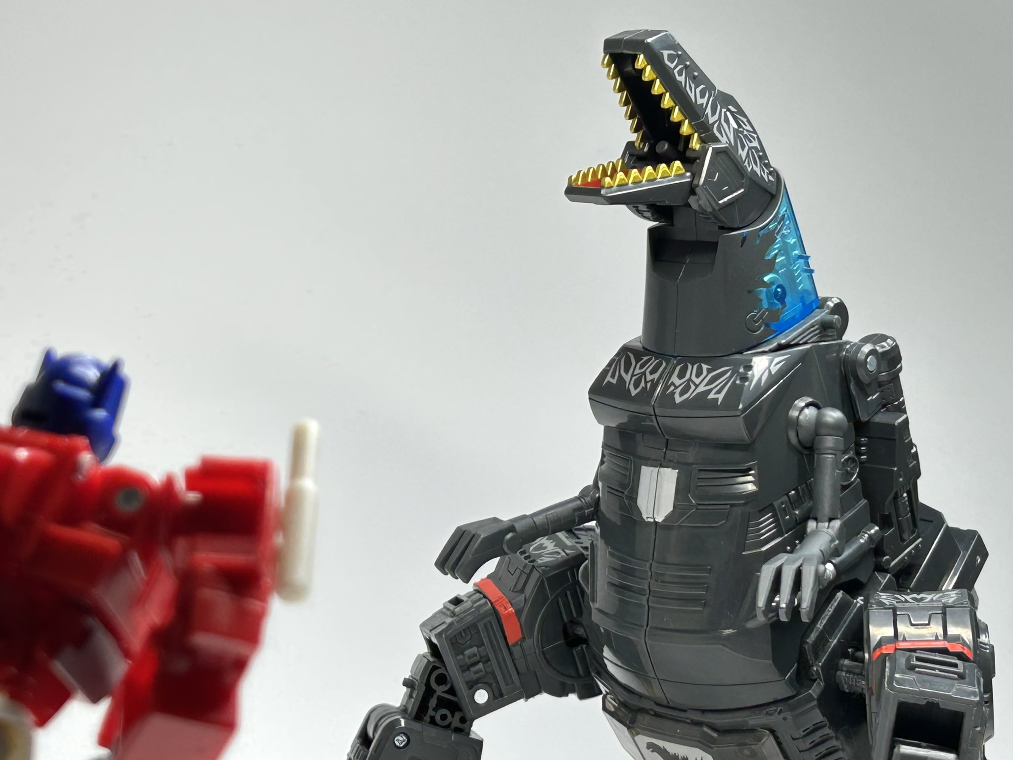 ゴジラ　オプティマスプライム メガトロン　セット ゴジラとトランスフォーマーが夢のコラボレーション