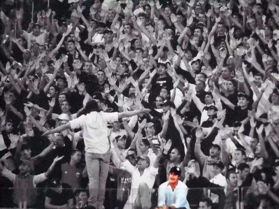 Il tuo sorriso sarà la loro eterna condanna.

Tanti auguri Gabbo