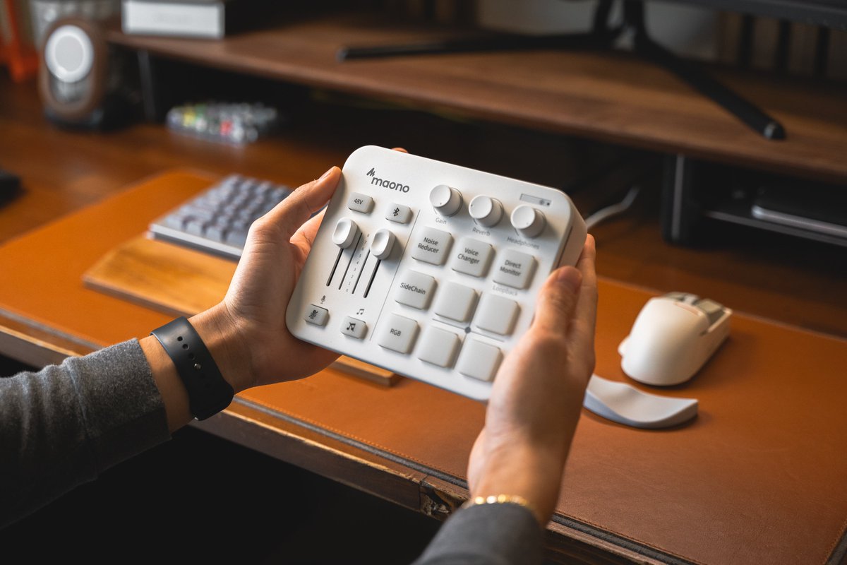 techjee_'s tweet image. Productive day🖥️

#setup #desksetup #縦構図で切り取る私だけの空間