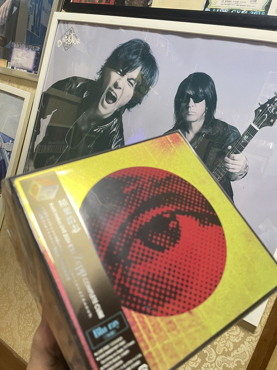 稲葉birthdayに鈍器届いた！！🎲
じっくり拝ませていただきます(    ˘ω˘)人
#稲葉浩志
#en-Zepp