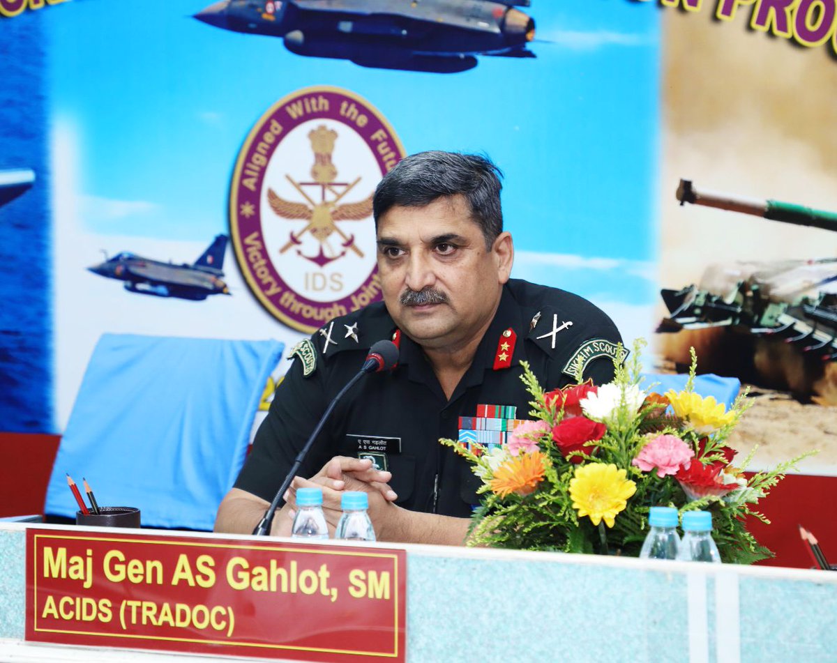 HQ_IDS_India's tweet image. The #TriService Professional Development Programme for senior officers was inaugurated by Maj Gen AS Gahlot, ACIDS (TRADOC) #HQ_IDS at USI. The opening day featured a thought-provoking panel discussion on emerging #GeoPolitics moderated by Maj Gen BK Sharma (Retd), DG USI,…