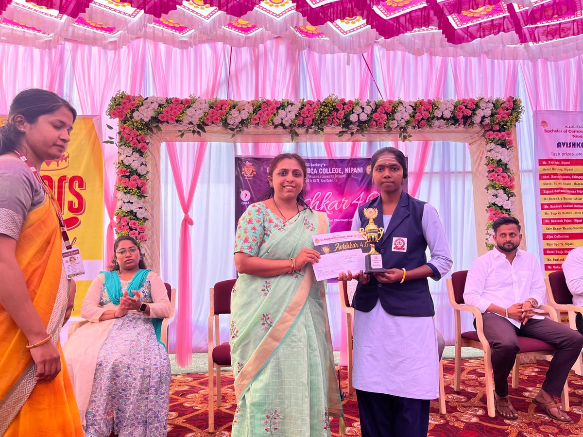 KLE_bca_nipani's tweet image. Celebrating Creativity at Avishkar 4.0

Our talented artists turned colors into magic during the Rangoli Competition 

Winners of Rangoli Competition

Miss. Aditi Pol of G I Bagewadi PU
College Nipani

Miss. Swati Badiger of Govt. PU College Sadalga

3. Mr. Harshvardhan Ghaste
