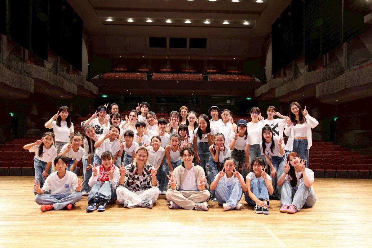 EXILETHESECOND_'s tweet image. ／
#EXILETETSUYA
#岩谷翔吾 (@therampagefext ) 出演！

こどもまんなかアクション
リレーシンポジウム in 佐渡
こどもが元気な 夢のたからじまひろば

#LDHダンスワークショップショー
ありがとうございました⭐️
＼

佐渡市にあるダンススクール
Studio #Ujyama のみなさん
とのコラボダンスや、…