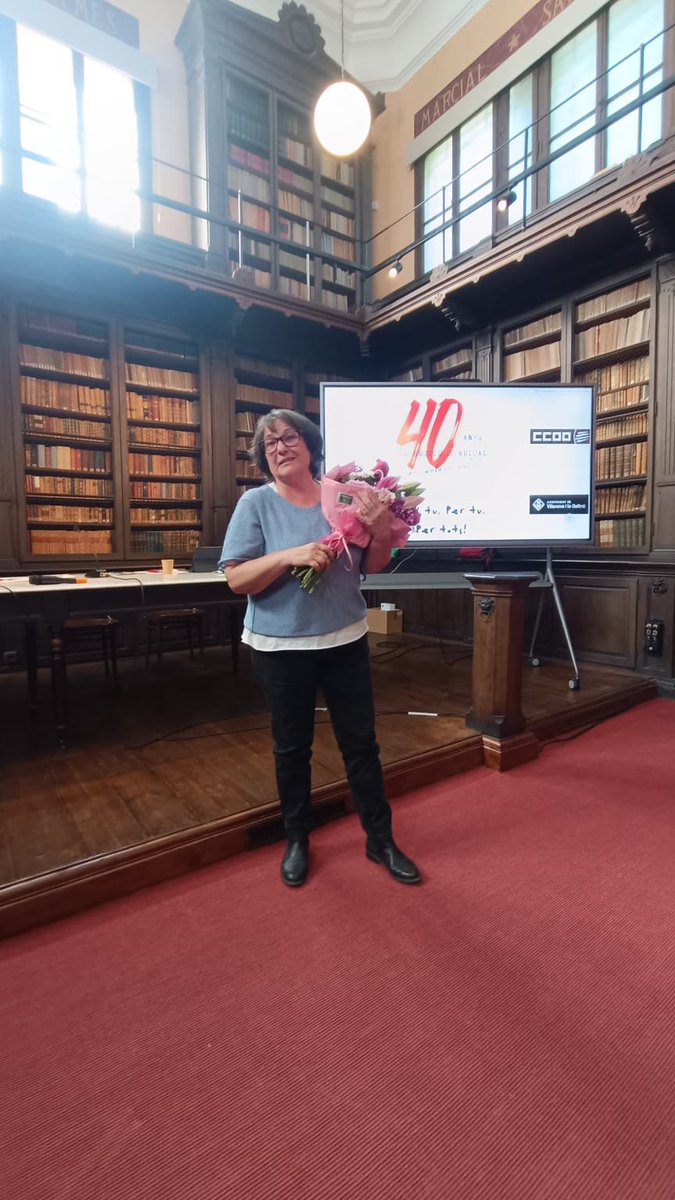 Moltes gràcies a Julia Salazar per la seva tasca com a secretària general durant aquests darrers anys.