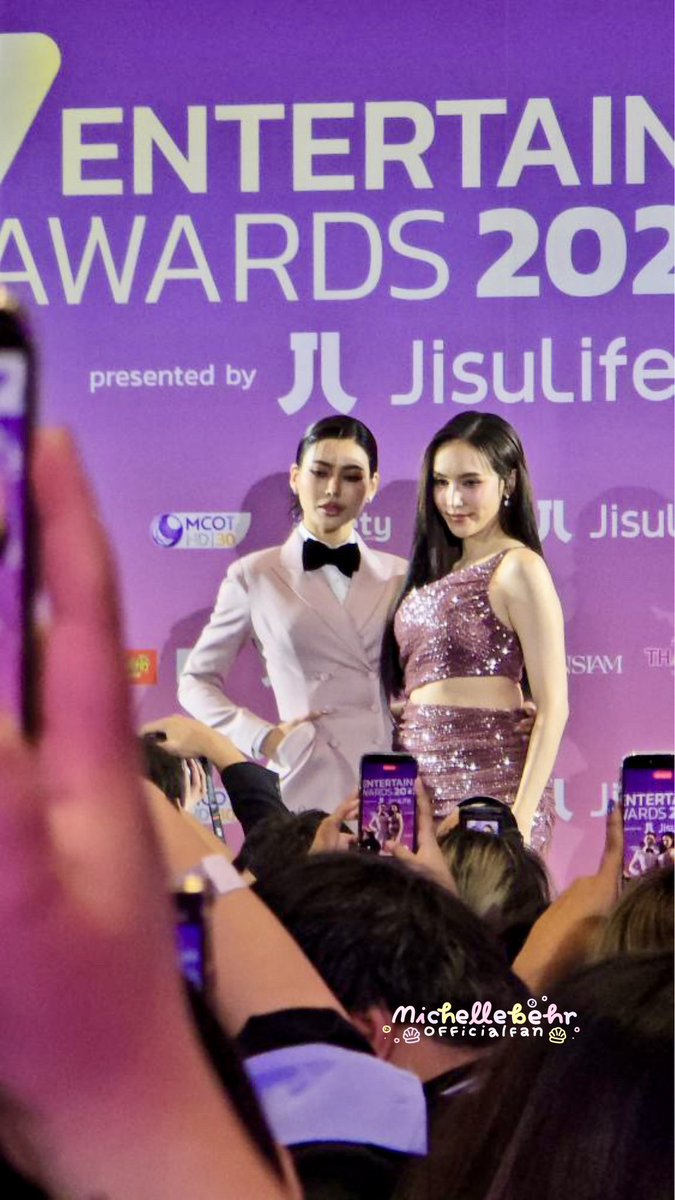 michellebehrfam's tweet image. สวยแบบตะโก๊นนนนนนนน

BELLCHELLE WITH Y CARPET 
#เบลเชล #bellchelle