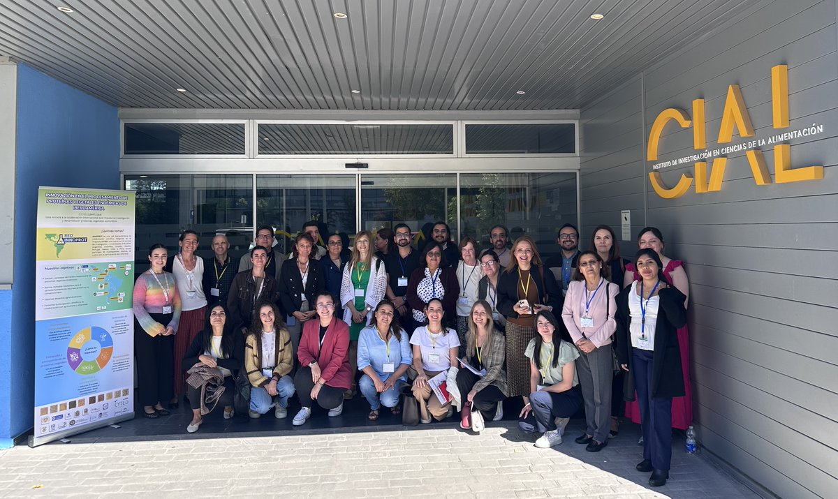 CIAL_CSIC_UAM's tweet image. Hoy, la Red INNOPROT ha celebrado su primera reunión en el CIAL. 🌍 Investigadores de 8 países se han unido para impulsar el desarrollo de proteínas vegetales endémicas, promoviendo la sostenibilidad y la innovación agroalimentaria. #INNOPROT #Agroalimentación #Investigación