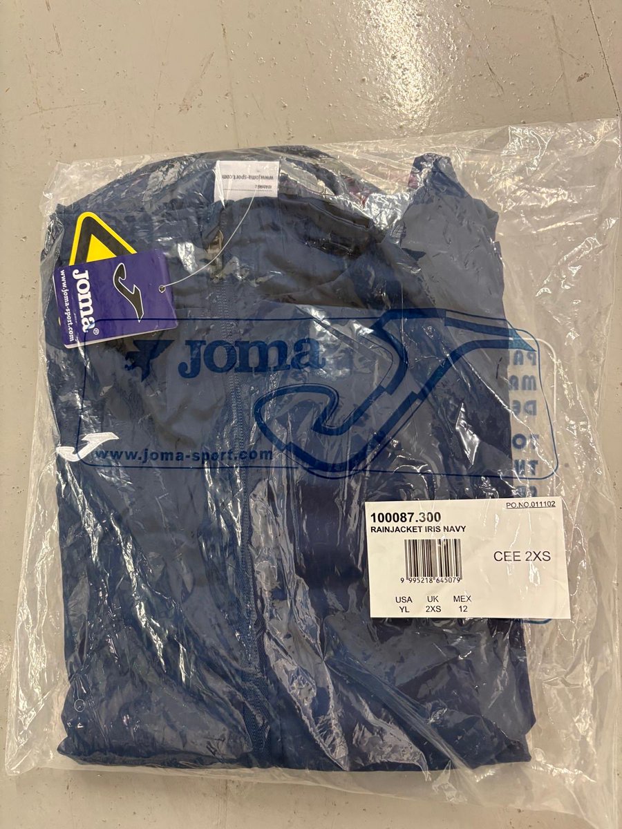 HazysSports's tweet image. Qty 12 x Joma Rain Jackets Navy size to fit between under 9’s and under 11’s.  £50 the lot.  DM me if interested, buyer collects from Ellesmere Port.