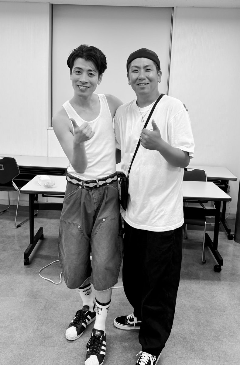 予定抑えとけゲストで通すからってリリックから４ヶ月後。

あんなやばいライブするやついねーよ
嘘みたいな自慢の友達

ありがとう