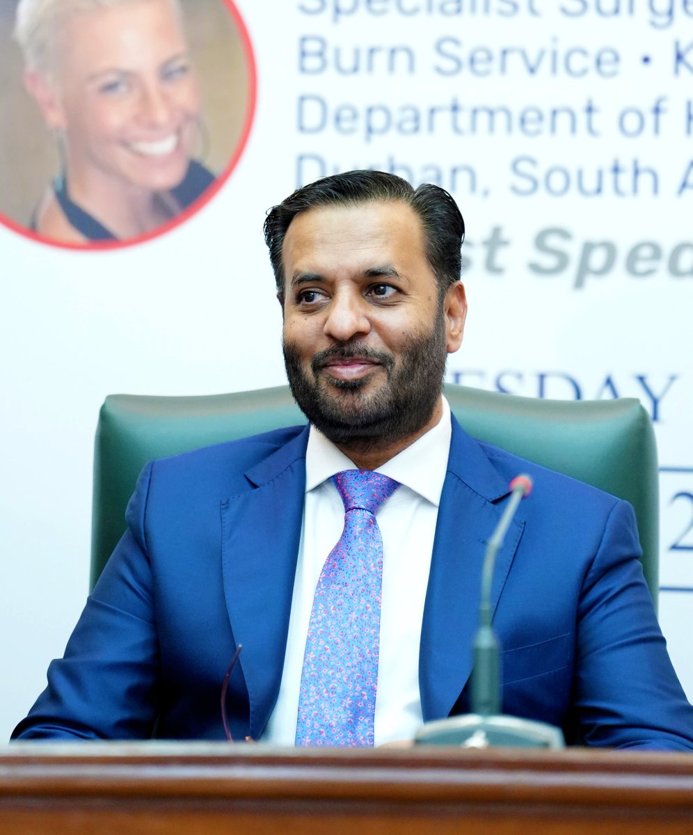 وفاقی وزیرِ صحت سید مصطفیٰ کمال نے پمز ہسپتال میں "صدمے سے بحالی تک: جلی ہوئی جلد کے علاج کے معیار میں بہتری" کے موضوع پر منعقدہ تقریب سے خطاب کرتے ہوئے کہا کہ انسانی صحت کا تحفظ ہماری اولین ترجیح ہے، کیونکہ صحت مند افراد ہی ایک صحت مند معاشرے کی تشکیل میں کردار ادا کرسکتے ہیں۔