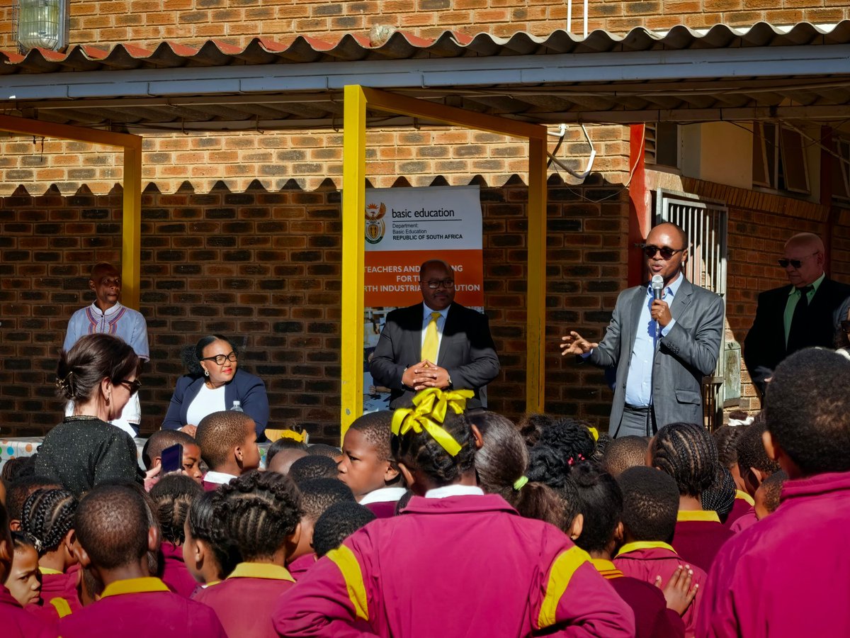 Today, Minister <a href="/Siviwe_G/">Siviwe Gwarube</a> and I were in Oudtshoorn, where we handed over smart learning tablets to learners at Bongolethu Primary in partnership with <a href="/PrimediaGroup/">PRIMEDIA GROUP</a>.

The devices will expand digital access, improve learning outcomes and equip students with the skills needed to