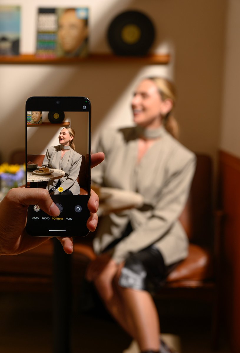 TCLMobileGlobal's tweet image. 🔆 Discover the perfect companion for photography enthusiasts—whether exploring the great outdoors, capturing special indoor moments, or taking stunning portrait shots.

- Sun-Friendly: Enjoy the glare-free NXTPAPER 60 Ultra display, perfect for bright sunlight.

- Capture Your…
