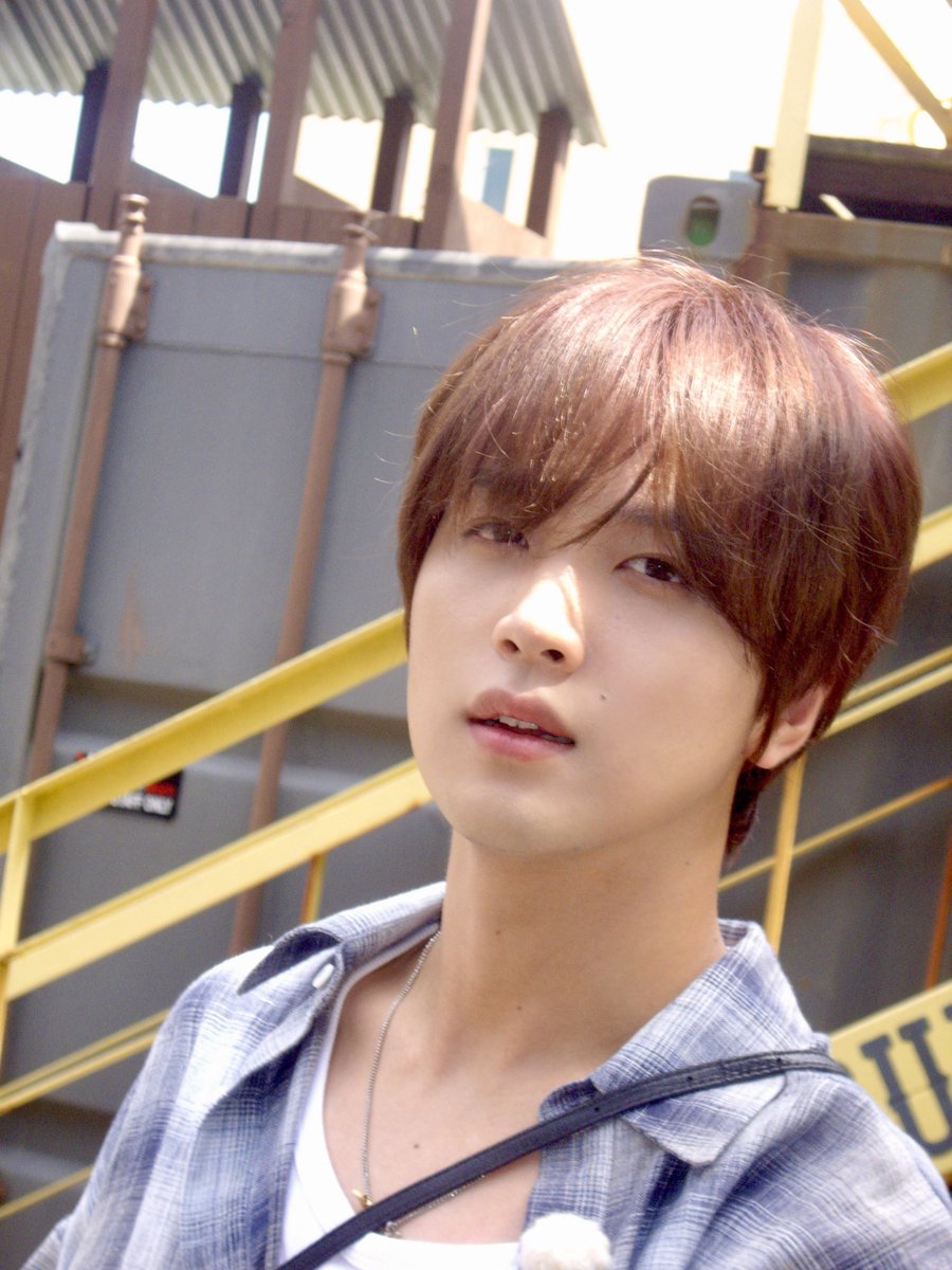 헤어지자고..?                                    
우리지금드라이브갈건데ㅠ?       아니형헤어오진다고..