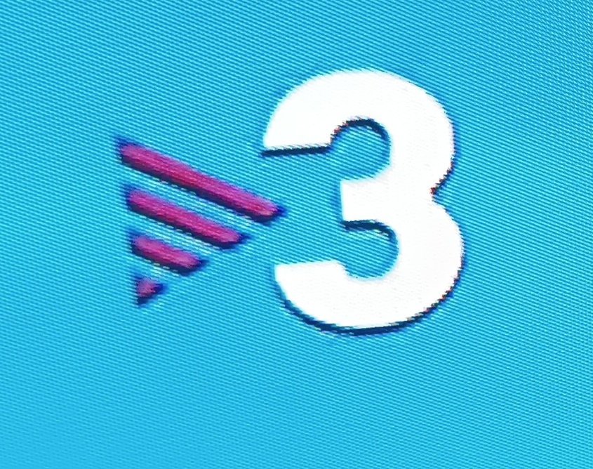 Eliminar la marca TV3 respon a l'interès dels socialistes i ERC per esborrar la Catalunya d'aquests últims 40 anys. Volen una Catalunya espanyolitzada i TV3 els molesta molt. Pretenen que sigui un canal regional. Volen guanyar la guerra de l'audiència als despatxos.