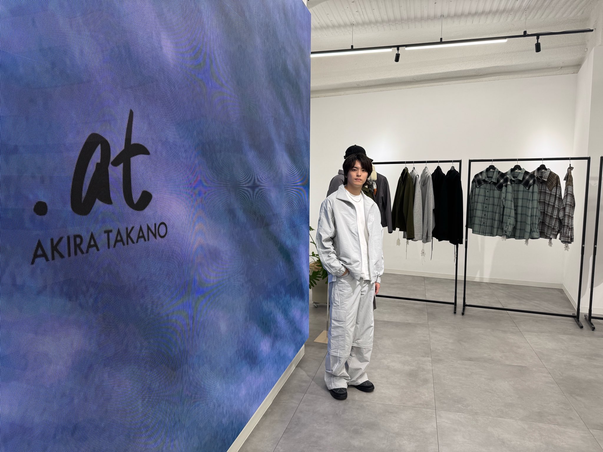 A プロフィール参照 STAFF STYLING｜THE SHOP YOHJI YAMAMOTO