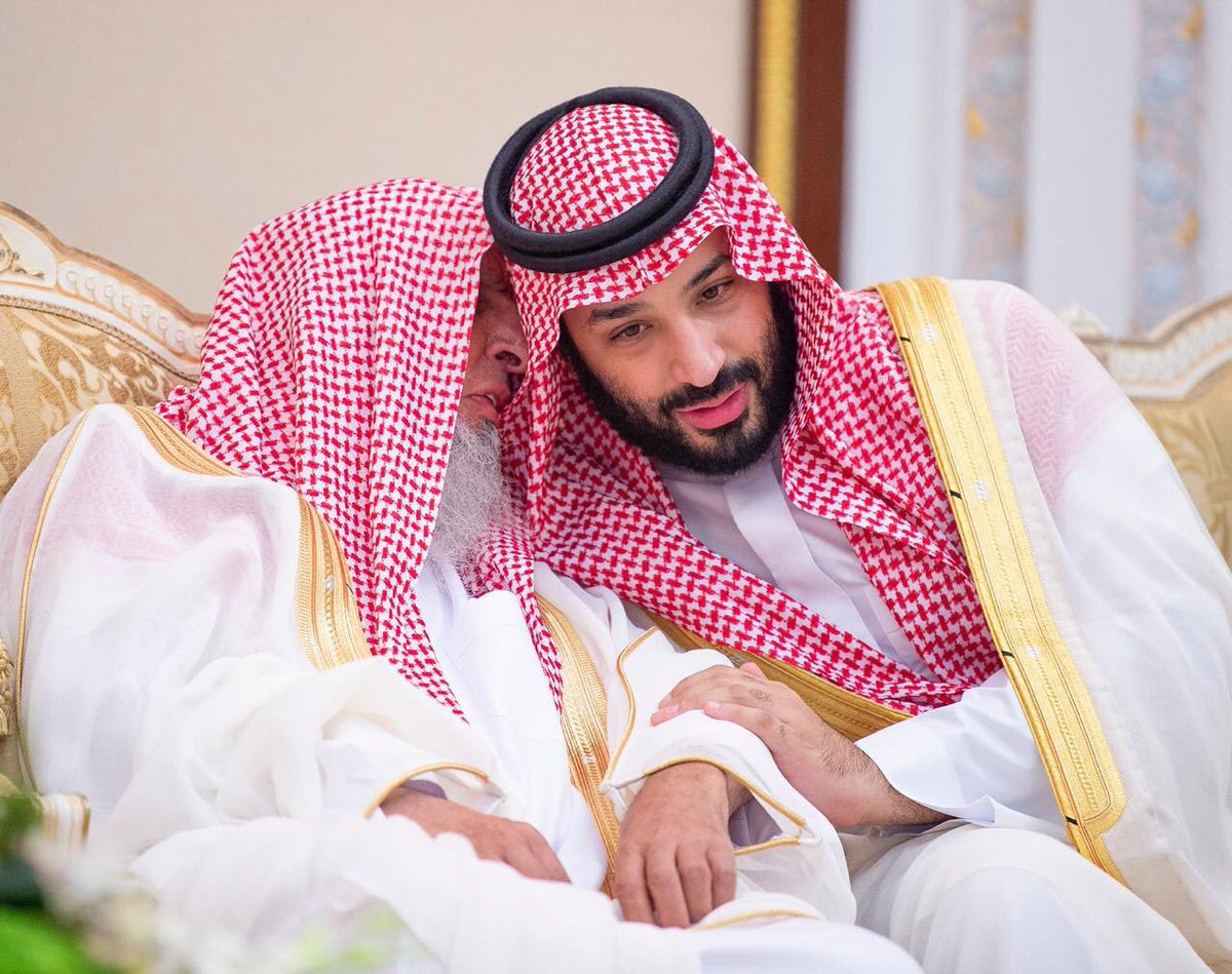 نتقدم إلى العالمين الإسلامي والعربي
وإلى قيادتنا الرشيدة #خادم_الحرمين_الشريفين 
وسمو ولي العهد،
وإلى أسرة الفقيد،
بخالص العزاء وأحر المواساة في فقدان سماحة #مفتي_عام_المملكة
نسأل الله العلي القدير أن يتغمده بواسع رحمته،ويسكنه فسيح جناته ويجزيه خير الجزاء على ما قدّم لدينه وأمته.
