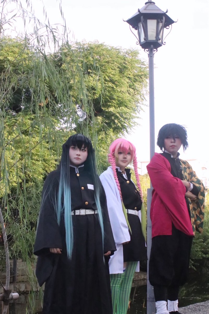 【cosplay / 鬼滅の刃】

-----------------------------------------

　　　- 3人の柱の街の散策 -

-----------------------------------------

#コスログ
#コスログ美観