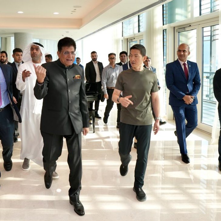 manukumarjain's tweet image. An honour and privilege to meet Hon. #PiyushGoyal, the Commerce and Industry Minister of India. 

We met and hosted Shri @PiyushGoyal Ji along with our @G42ai&apos;s group CEO - Peng - to exchange ideas on how #UAE and #G42 can contribute to accelerate India’s AI journey. India has…