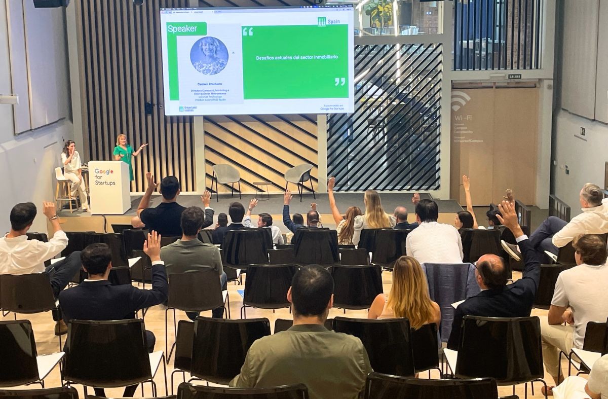 metrovacesa's tweet image. El 17/09 participamos en #PropTechSolutions organizado por @ULISpain, para explorar cómo la tecnología y el talento emprendedor están transformando el sector.

🎙️ Carmen Chicharro, destacó que los grandes retos del sector se abordan con innovación, colaboración y visión