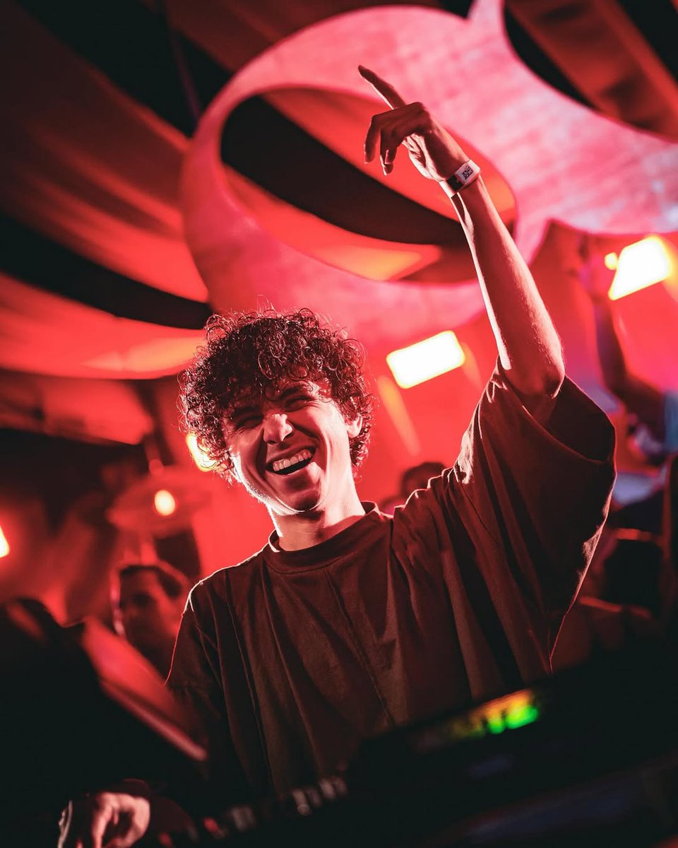 SpinninDeep's tweet image. You already know it’s a guaranteed party when @illusionizeoff takes over the decks! 🔥

#Spinnin #SpinninDeep #Illusionize #EDM