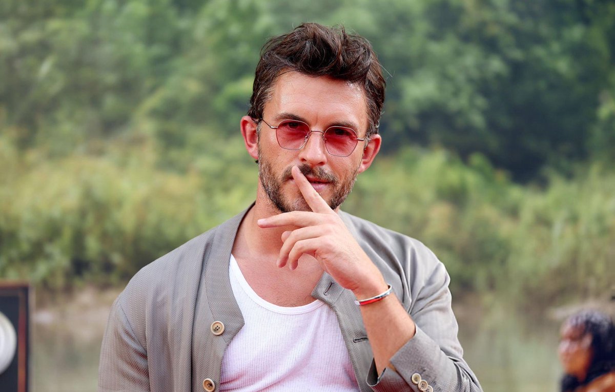 eattherich73's tweet image. Jonathan Bailey 😍