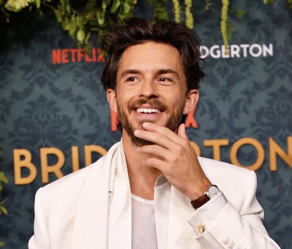 eattherich73's tweet image. Jonathan Bailey 😍