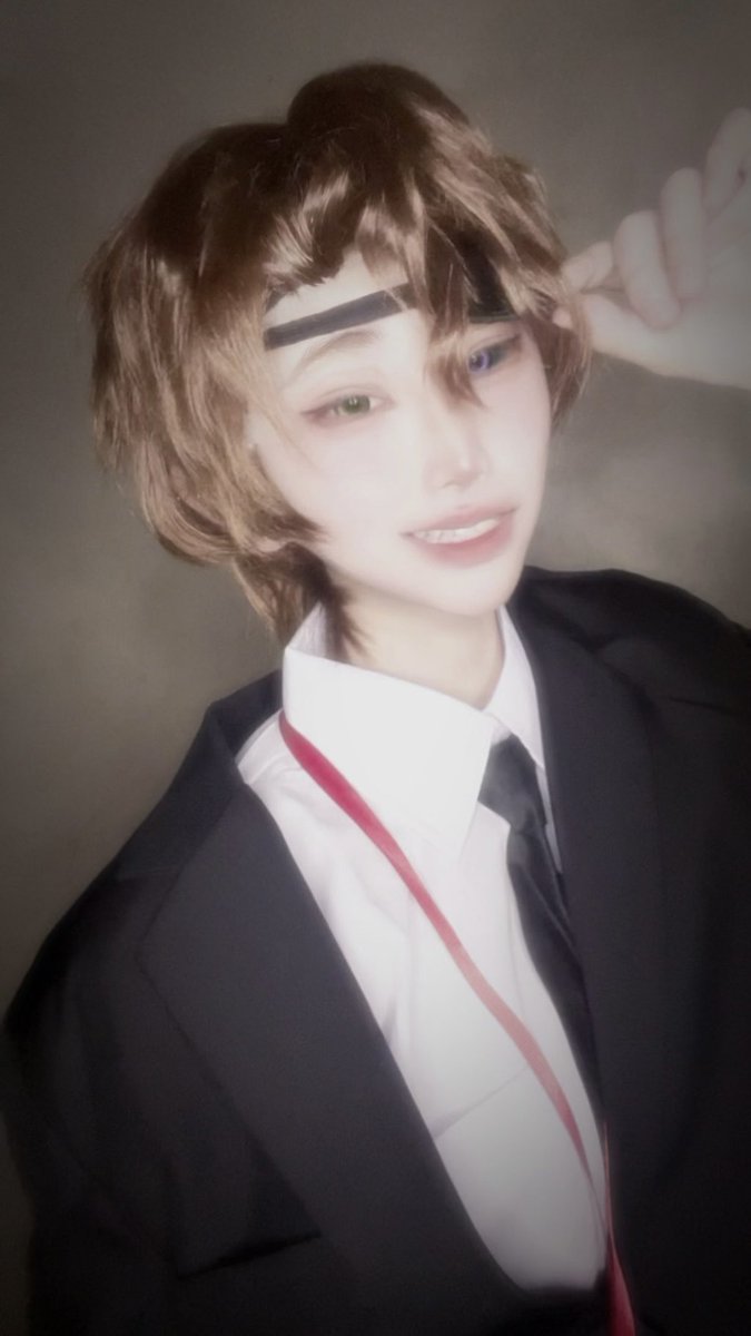 "바보들아. 눈 하나로 탈출할 수 있으면 얼른 해야지!"

#괴담출근 #백사헌 #cospaly