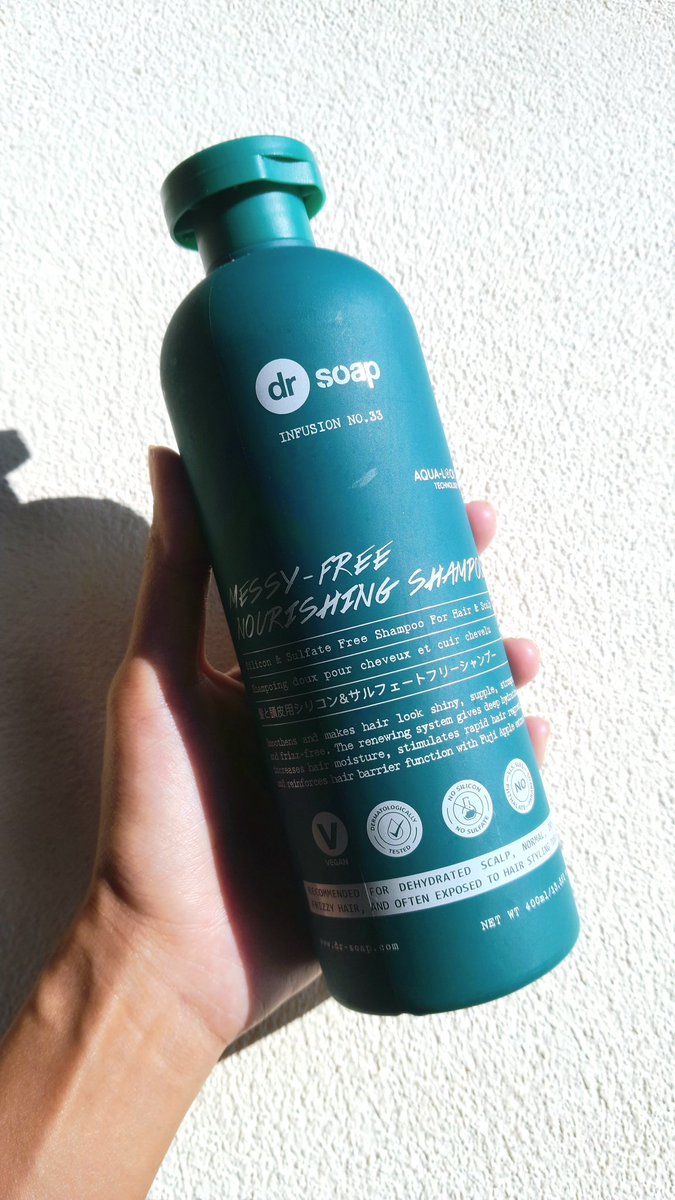 Ini shampoo lokal non sls yg gak perlu pakai conditioner dah bikin rambut jadi gampang diatur dan gak gampang lepekk. Pliss lirik shampoo lokal brand satu iniiii.