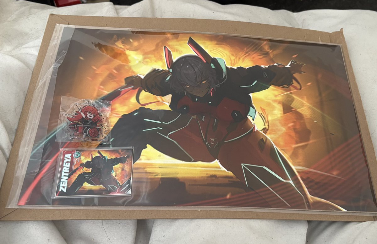 Mail Time! This poster looks so awesome, the metal card and little drummer Zen keyring 😍 Thank you to <a href="/NovelHorizons/">Novel Horizons</a> and Zen for these sick collectibles ❤️