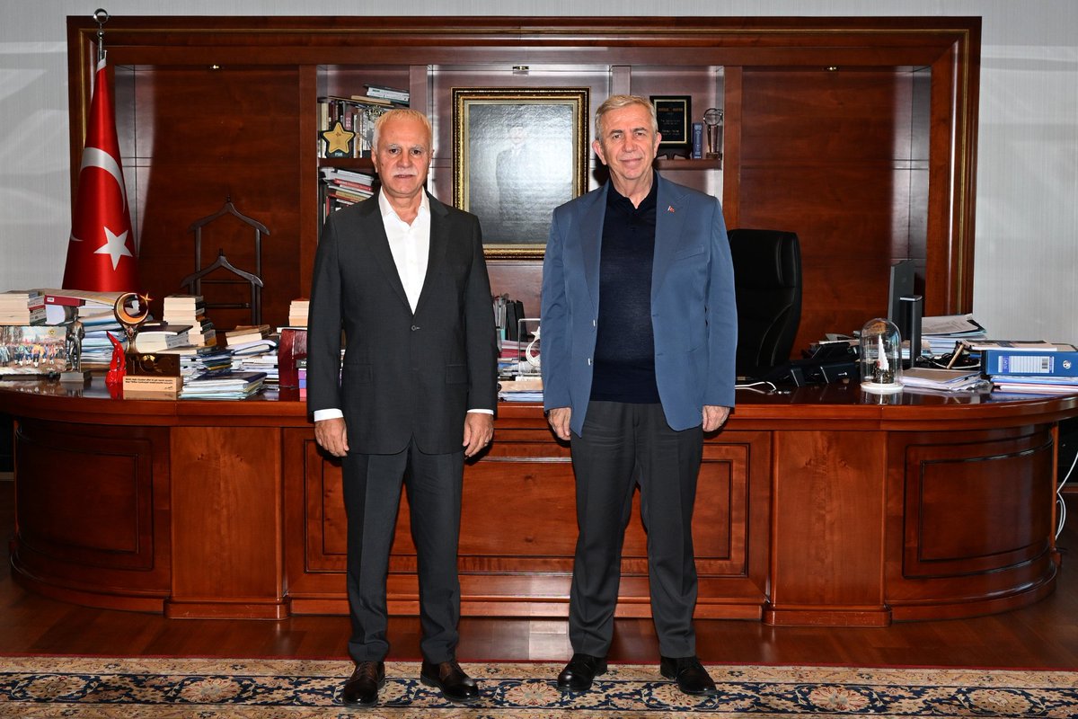 Güneş balçıkla sıvanmaz!

Başlatılan konser soruşturmaları üzerinden Ankara Büyükşehir Belediye Başkanı Sayın <a href="/mansuryavas06/">Mansur Yavaş</a>'ın yıpratılmasına dönük algı operasyonları, millet vicdanında asla kabul görmeyecektir.

Soruşturmaya konu konserler, bizzat Sayın Yavaş tarafından derhal