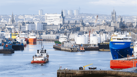 Can #Norway show the #UK a way to a balanced #energy transition? Rather than framing #fossilfuels + #netzero as opposites, the #UK could position itself as a #leader in managing a “just transition” with robust #expertise, #climate #framework + #innovation: knightsmpr.com/north-sea-poli…