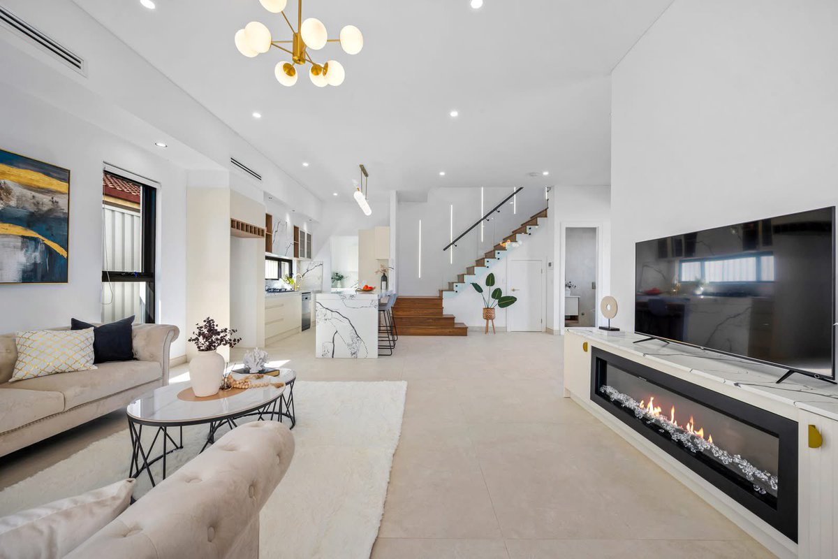 goundar_vinesh's tweet image. 📍 12 Milton Street, Lidcombe
🔗 bit.ly/12MiltonSt
🏡 A stunning new residence

#starrpartnersauburn #forsale #property #realestate