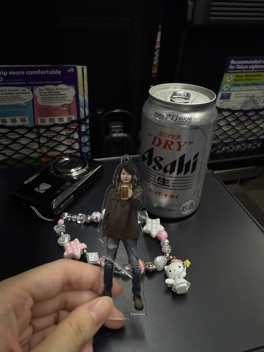 私もビールはスーパードライ🎶
優雅に帰ります🚃
次は水戸行きます楽しみ~>_< ♡