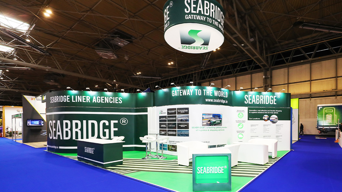 Quadrant2Design's tweet image. Grand 12m x 8m Peninsula #Exhibition Stand for Seabridge Freight Services.