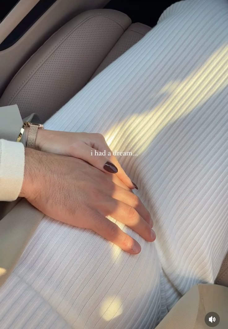 𝐒𝐜𝐫𝐨𝐥𝐥 𝐩𝐢𝐜𝐬 (@scrollpics) on Twitter photo 