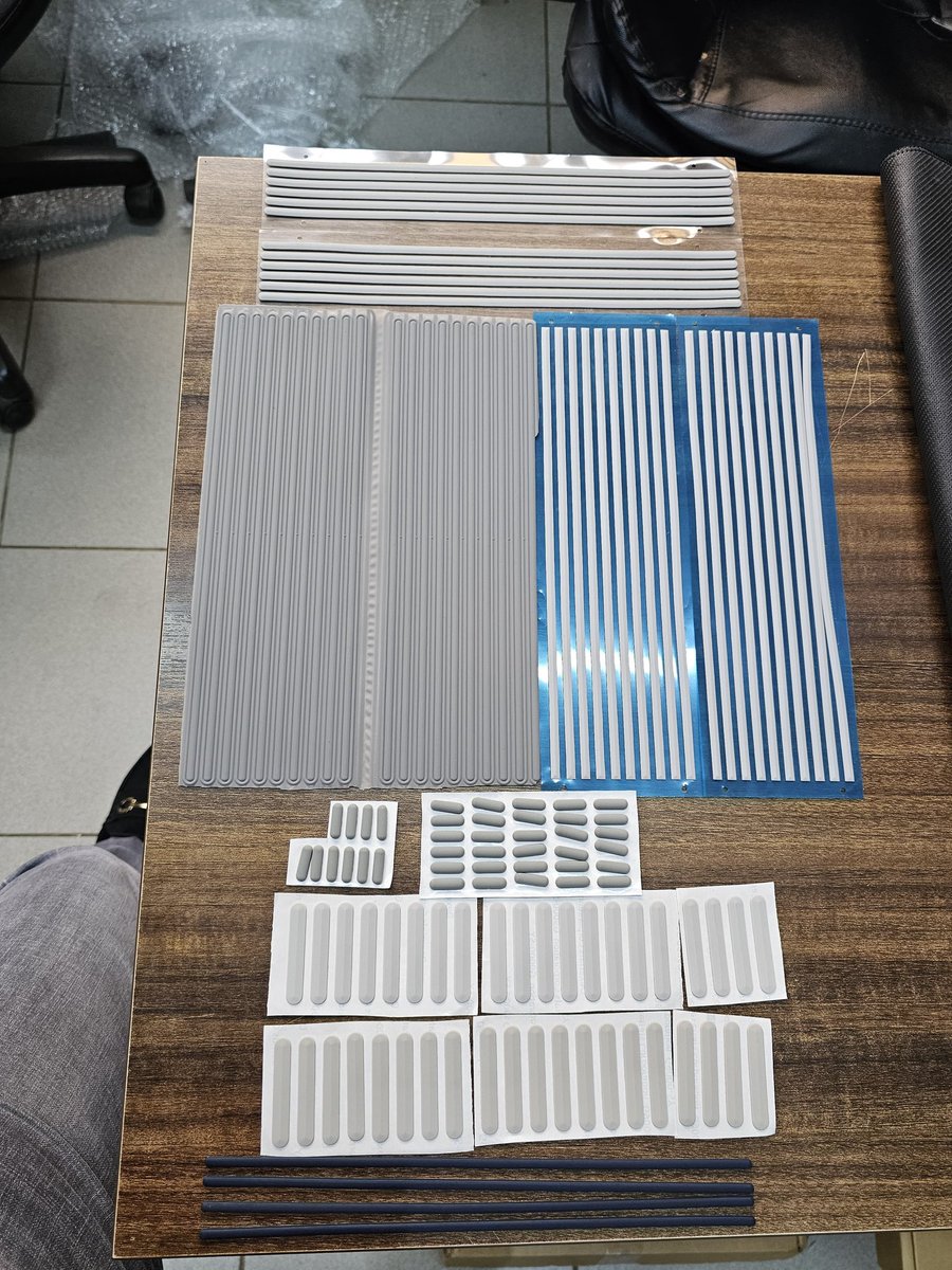 KibzyR's tweet photo. Laptop Rubber feet available✅🔥
Call/Whatsapp: 0790275339

#BallonDor #Dembele #somalis #MozzartNSL #ShindaMillioniNaIM https://t.co/BxHnjgtYLr
