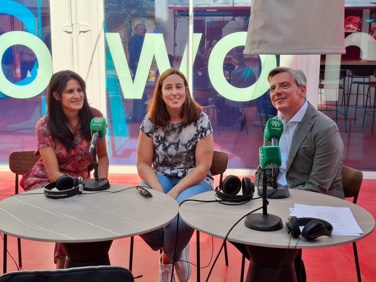 Ahora mismo puedes escuchar a nuestras #startups en <a href="/CanalSurRadio/">Canal Sur Radio</a> desde el nuevo edificio de nuestra <a href="/IncubazulCadiz/">Blue Core-Incubazul</a>. 

#EconomíaAzul #Emprendimiento #Innovación